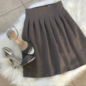 H&M Gray Pleated fashion midi skirt